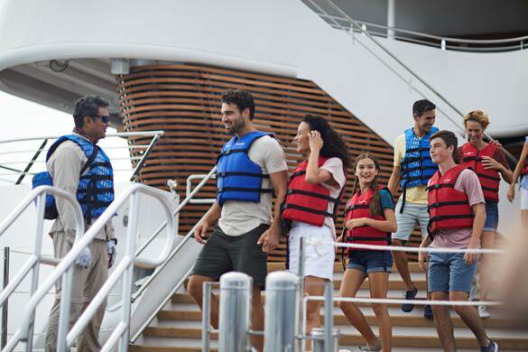 Celebrity Flora - Marina 3, ©CEL.jpg